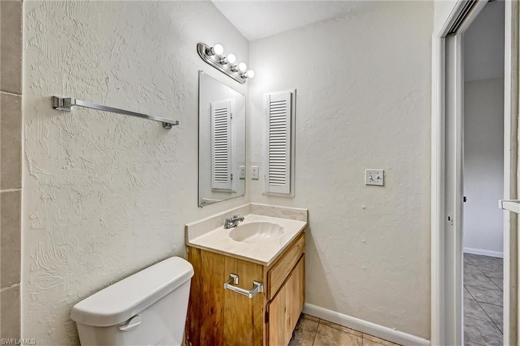 4307 SW Santa Barbara Pl, Unit 1, Cape Coral, FL 33914 Photo