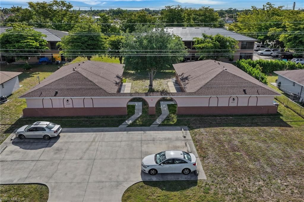 4307 SW Santa Barbara Pl, Unit 1, Cape Coral, FL 33914 Photo