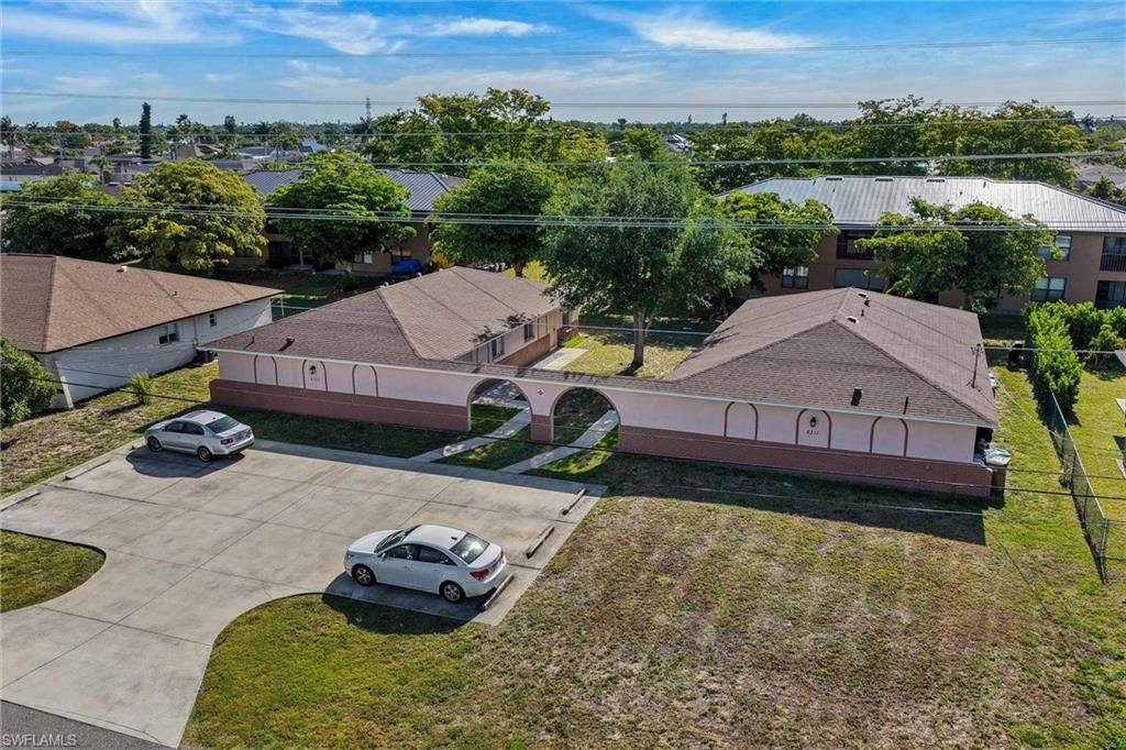 4307 SW Santa Barbara Pl, Unit 1, Cape Coral, FL 33914 Photo
