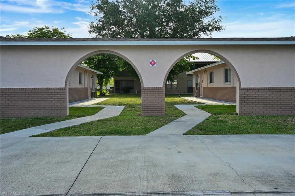 4307 SW Santa Barbara Pl, Unit 1, Cape Coral, FL 33914 Photo
