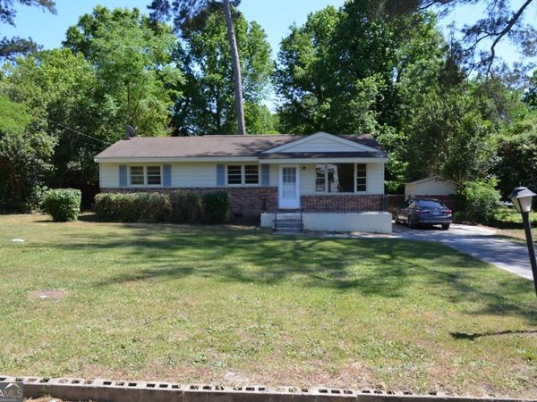 1524 Cambridge Drive, Macon, GA 31206