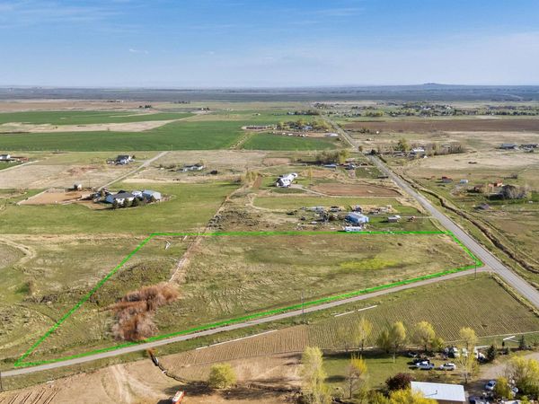 157 E 552 N, Shoshone, ID 83352