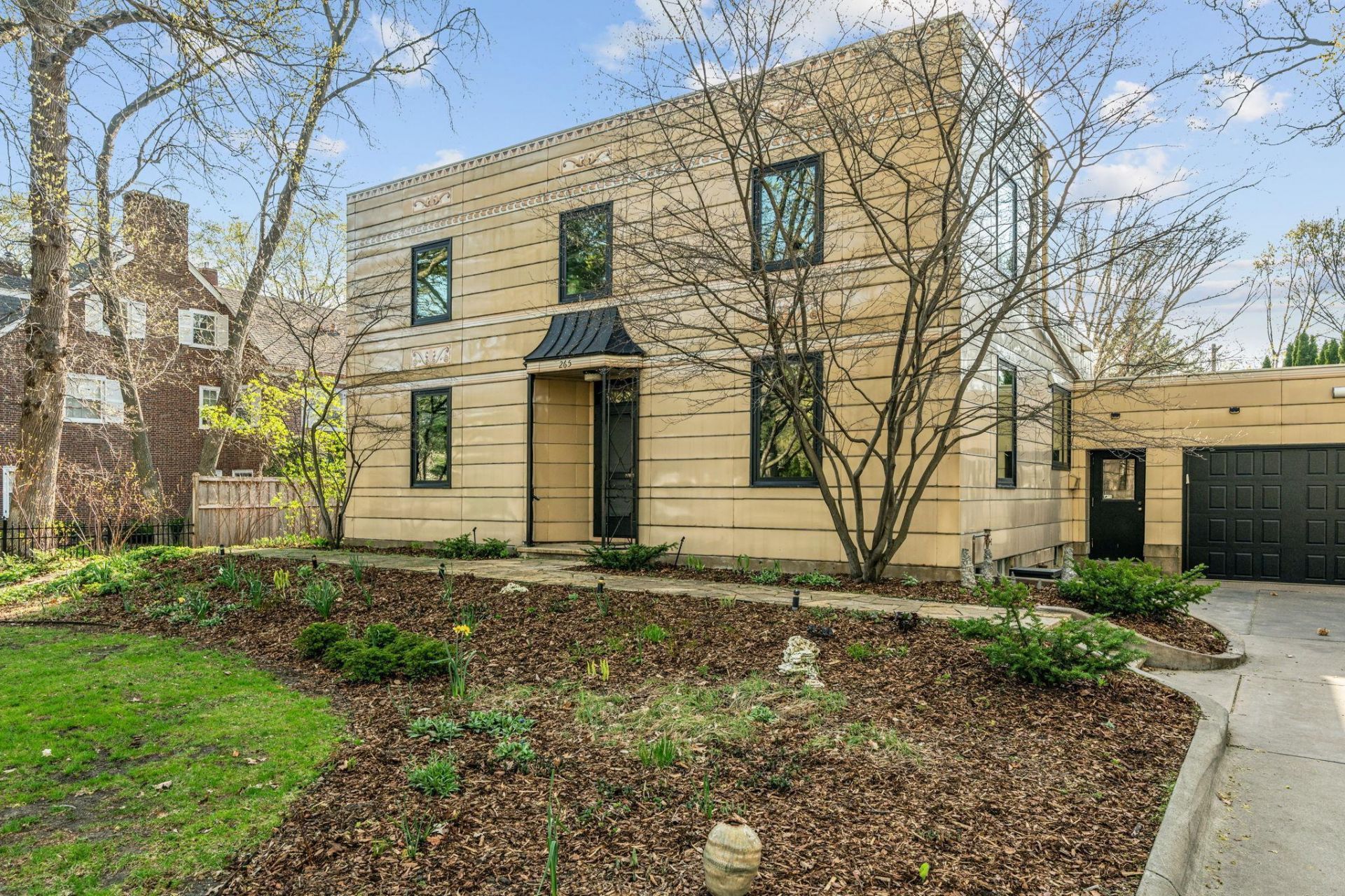 265 Woodlawn Avenue , Saint Paul, MN 55105