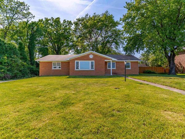5400 Weaver Road, Evansville, IN 47711