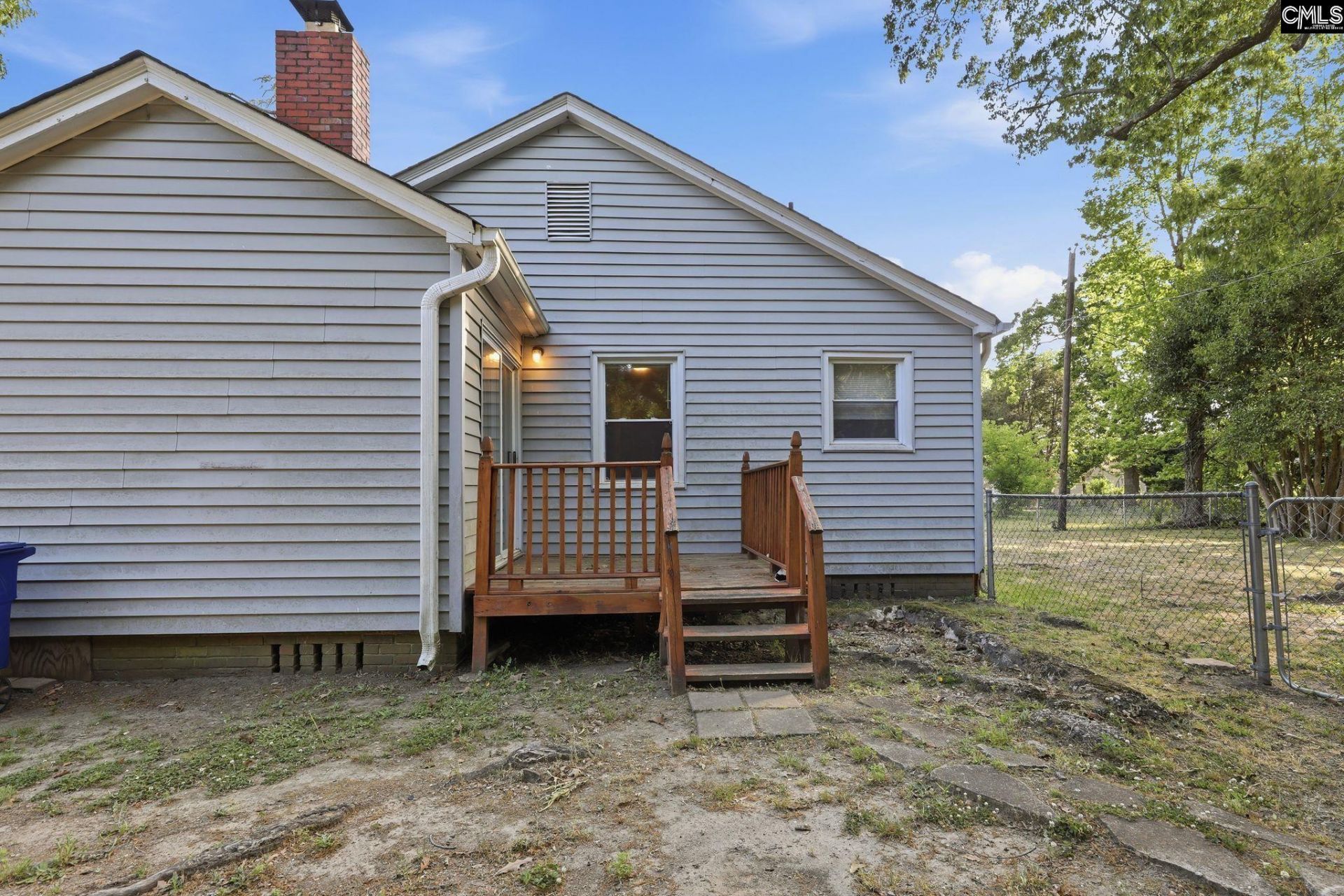 762 N Liberty Lane  Photo 4