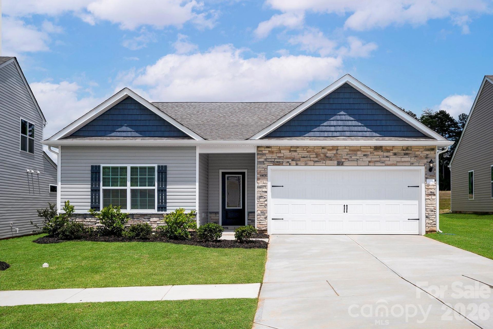 6619 Fairford Drive, Charlotte, NC 28215 Main Photo