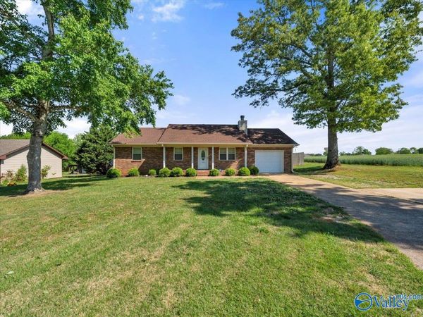 135 Mitzi Drive, New Market, AL 35761