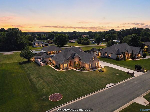 240 Braxton Court, Decatur, AL 35603