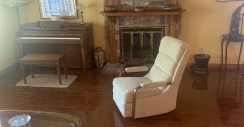 7451 W Desertwind Way, Sacramento, CA 95831 Photo