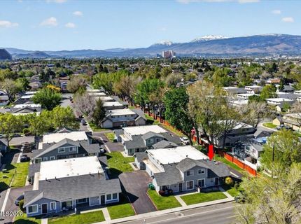 1593 York Way, Sparks, NV 89431 Photo