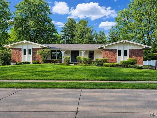 14545 Pembury Drive, Chesterfield, MO 63017