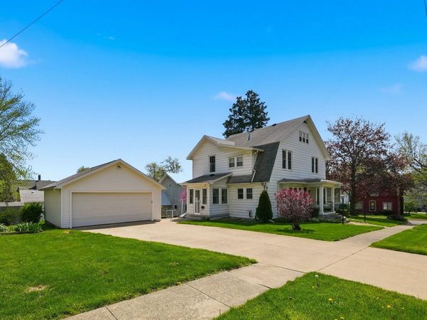 209 S Superior Street, Angola, IN 46703