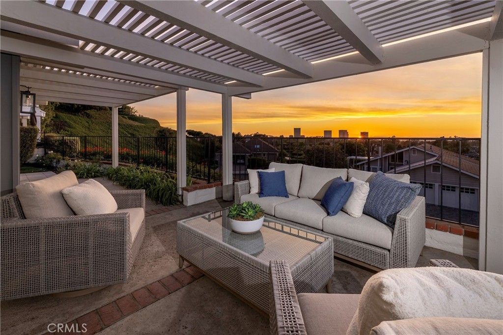 2103 Yacht Grayling, Newport Beach, CA 92660 Main Photo