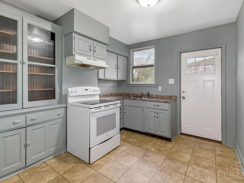 2886 Shaffer Avenue, Cincinnati, OH 45211 Photo 17