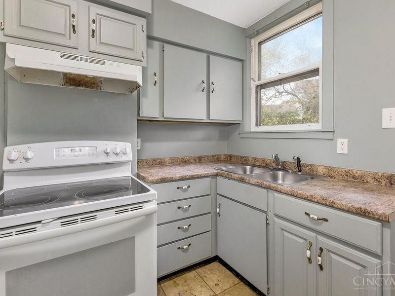 2886 Shaffer Avenue, Cincinnati, OH 45211 Photo 19