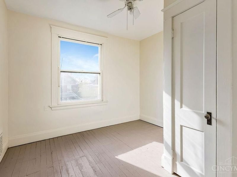 2886 Shaffer Avenue, Cincinnati, OH 45211 Photo 27