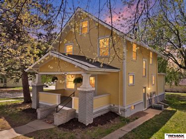 4859 Lowell Avenue, Lincoln, NE 68506