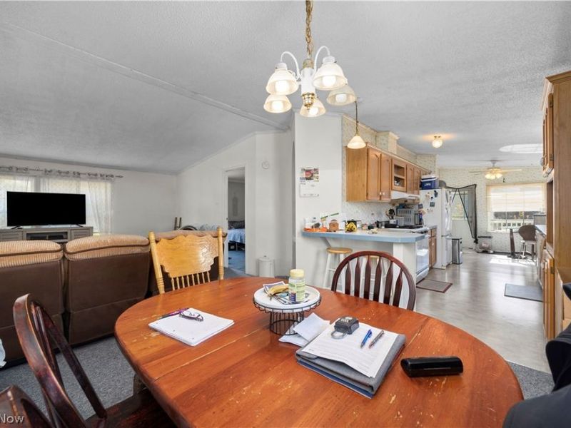 69 Mirage Avenue, Amherst, OH 44001 Photo 10