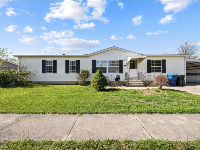 69 Mirage Avenue, Amherst, OH 44001 Photo 2