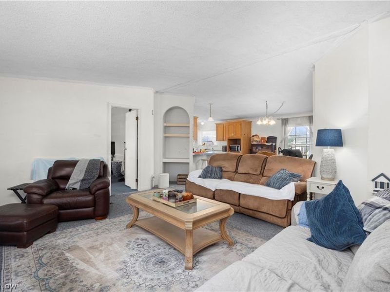 69 Mirage Avenue, Amherst, OH 44001 Photo 4