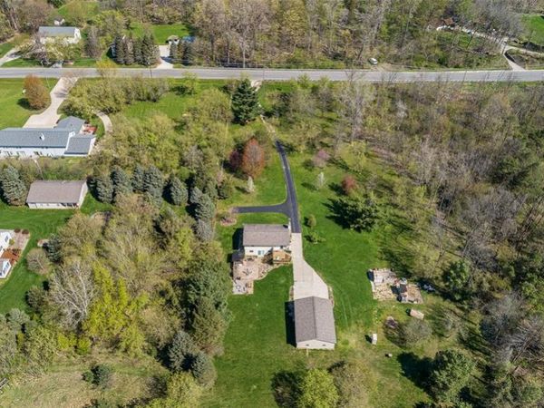 961 Jolly Road, Alaiedon Twp, MI 48864