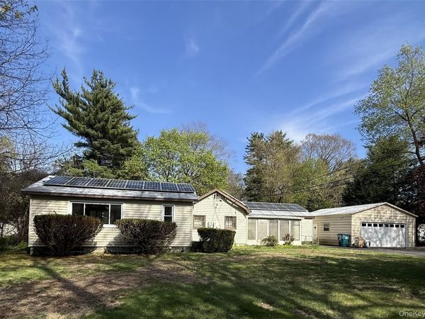 15 Hamilton Road, Hopewell Junction, NY 12533