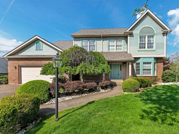 3027 Hilltop Drive , Murrysville, PA 15668