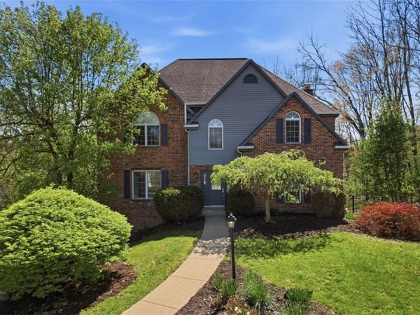 416 Chestnut Grove , Cranberry Twp, PA 16066