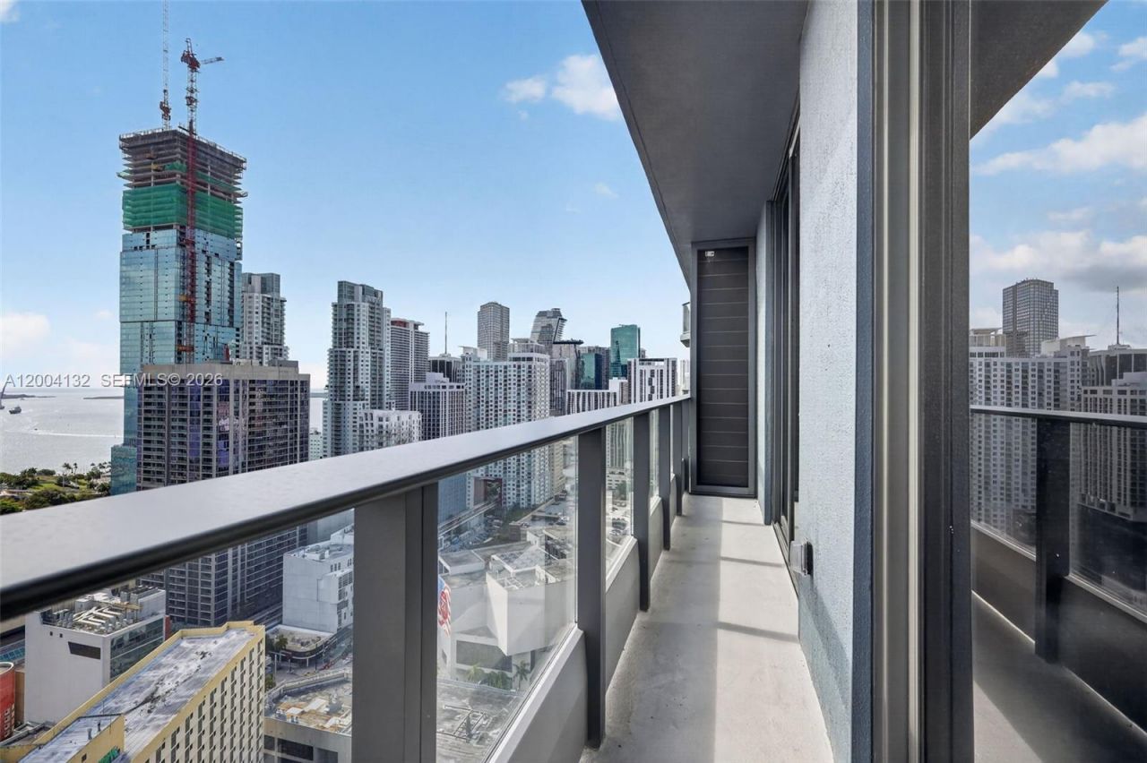 121 NE 5th Steet, Unit 3313, Miami, FL 33132 Photo