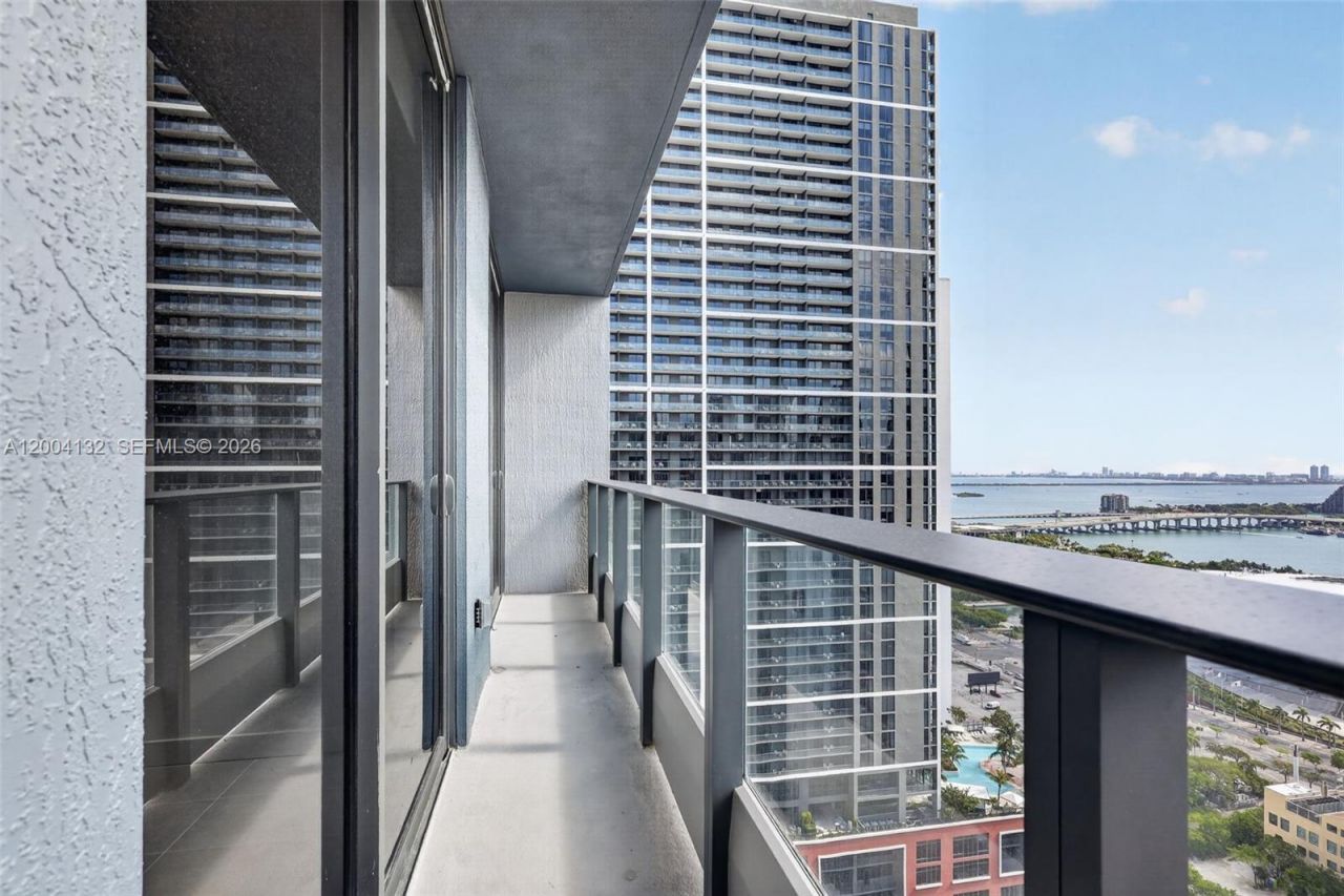 121 NE 5th Steet, Unit 3313, Miami, FL 33132 Photo