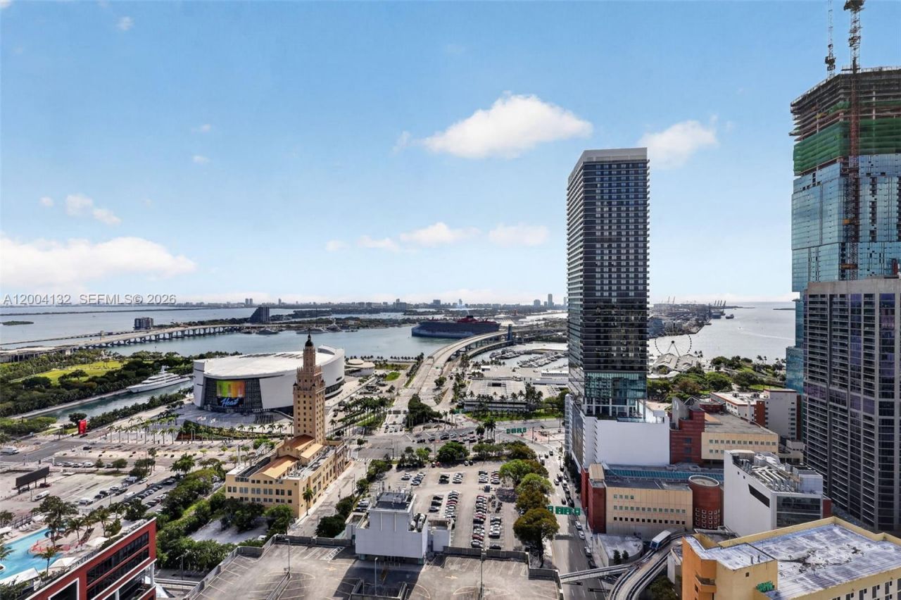 121 NE 5th Steet, Unit 3313, Miami, FL 33132 Photo