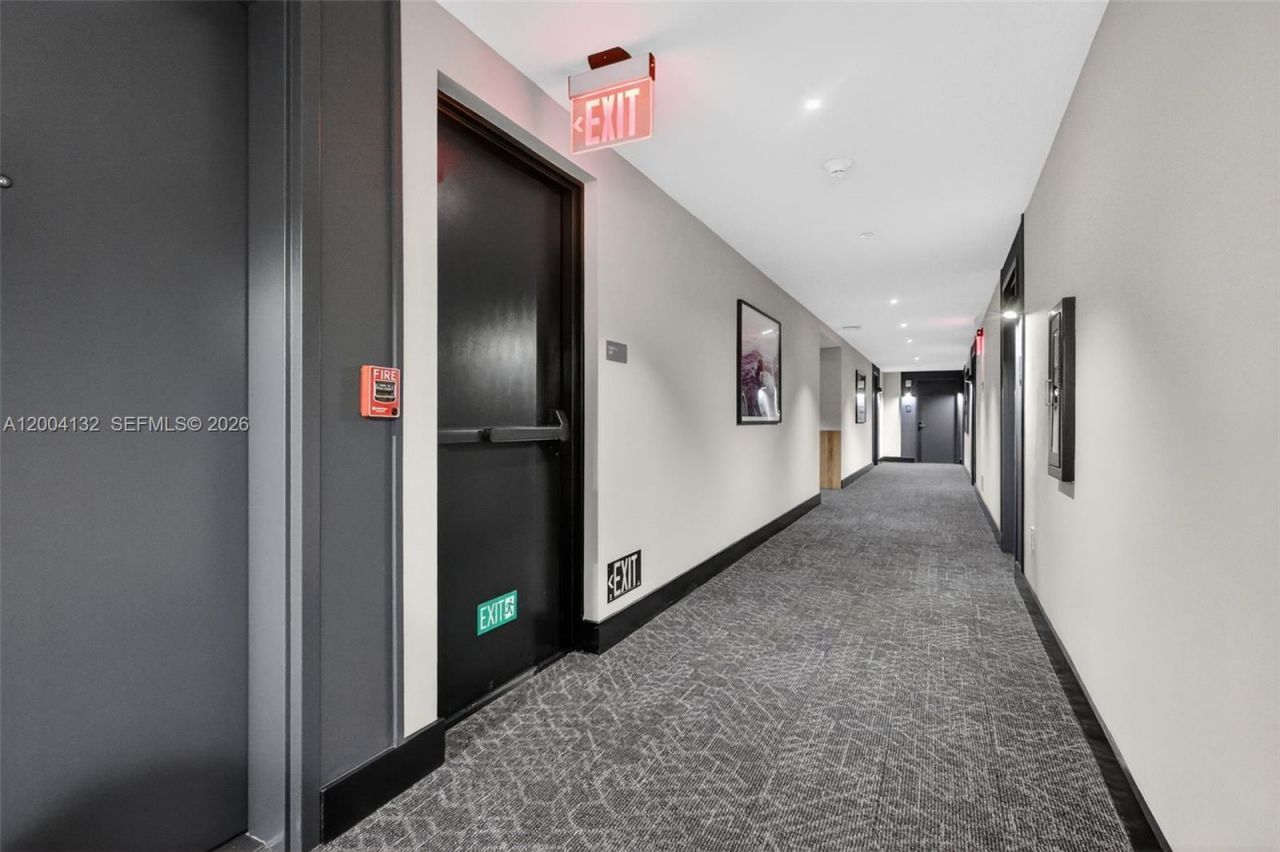 121 NE 5th Steet, Unit 3313, Miami, FL 33132 Photo