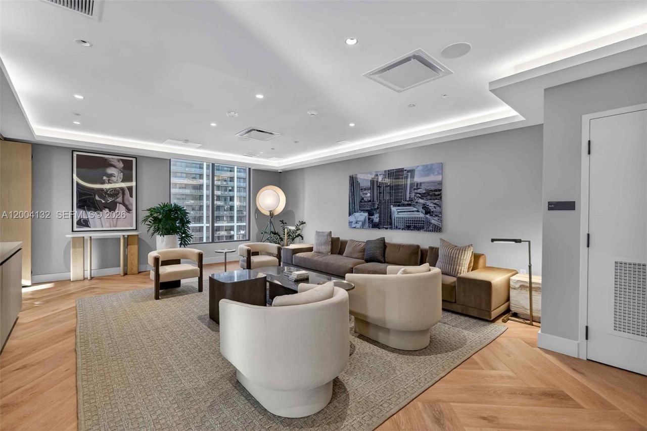 121 NE 5th Steet, Unit 3313, Miami, FL 33132 Photo