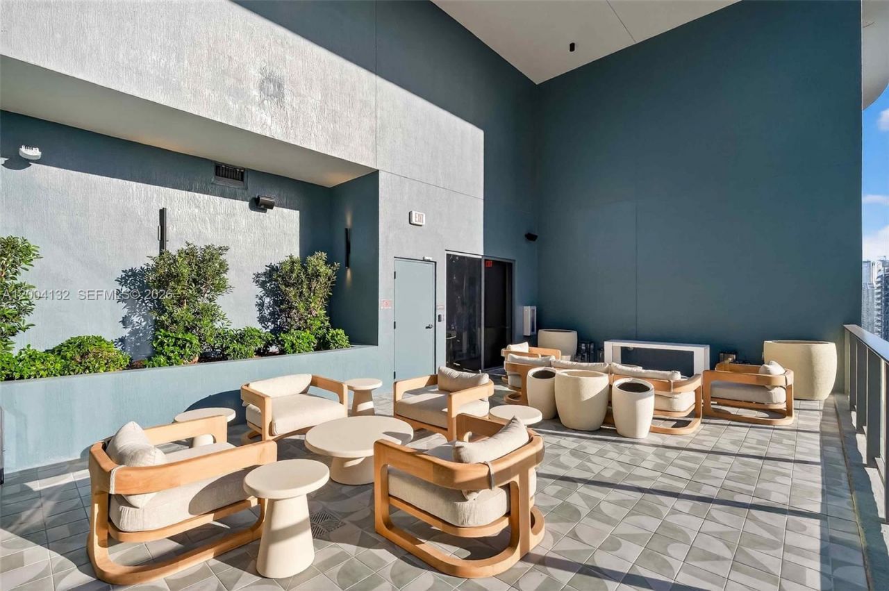 121 NE 5th Steet, Unit 3313, Miami, FL 33132 Photo