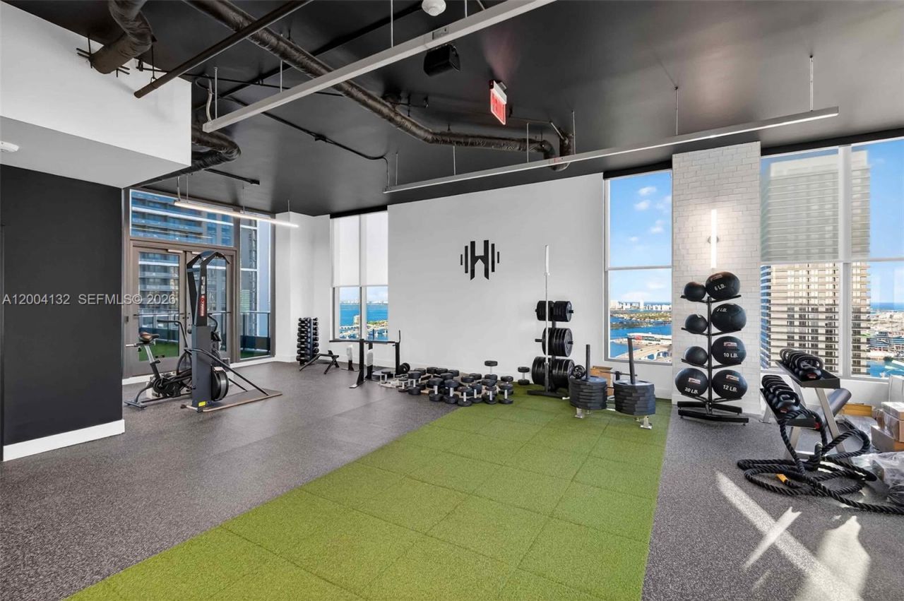 121 NE 5th Steet, Unit 3313, Miami, FL 33132 Photo