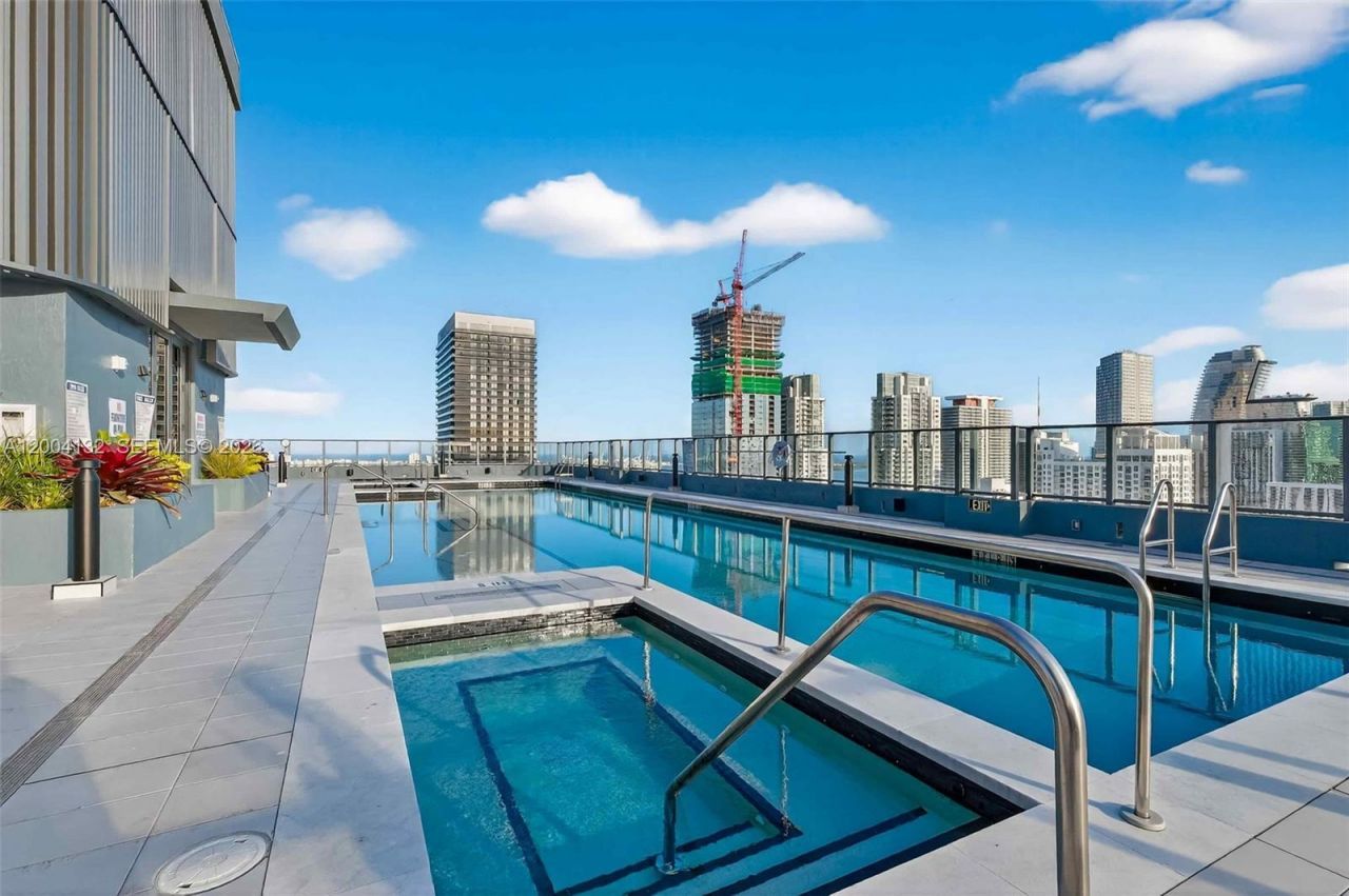 121 NE 5th Steet, Unit 3313, Miami, FL 33132 Photo