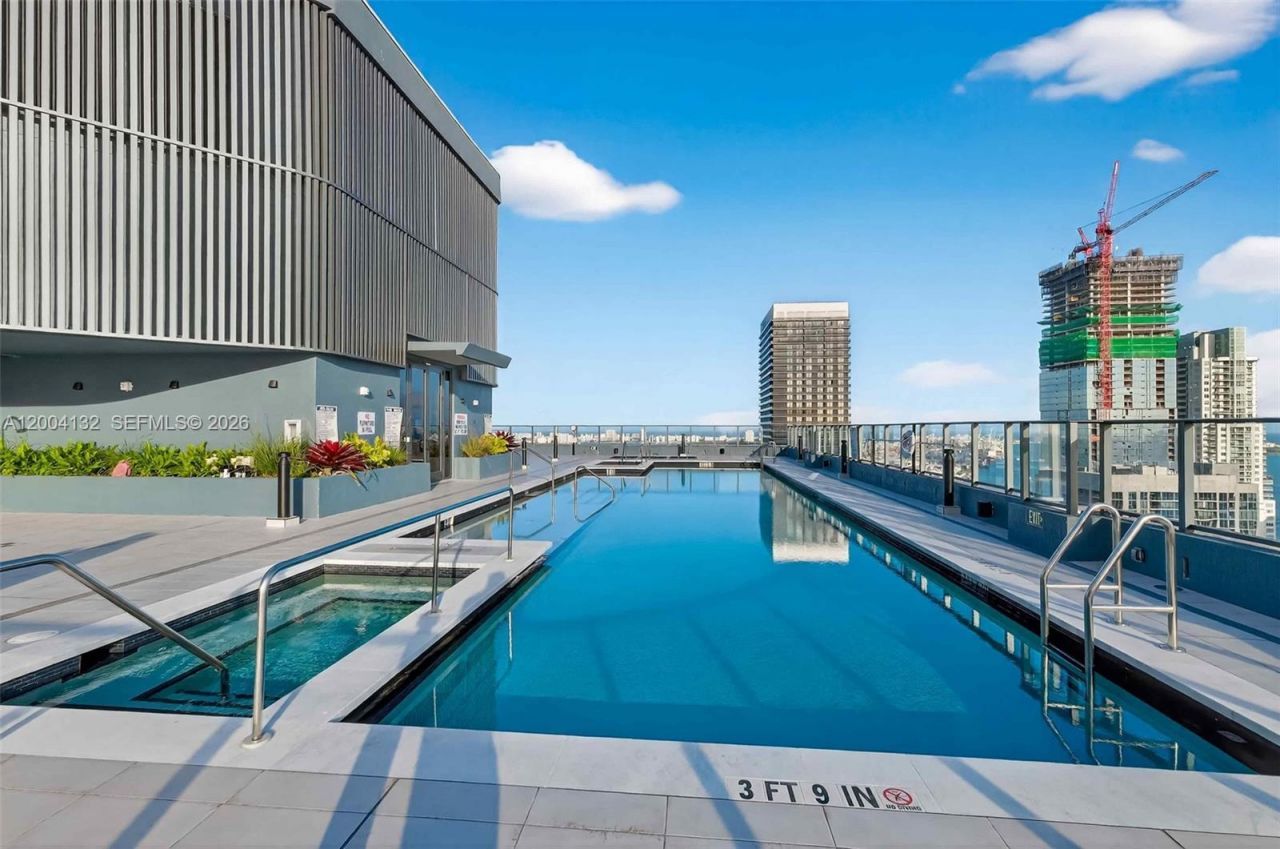 121 NE 5th Steet, Unit 3313, Miami, FL 33132 Photo