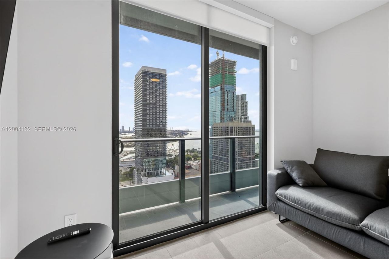 121 NE 5th Steet, Unit 3313, Miami, FL 33132 Photo