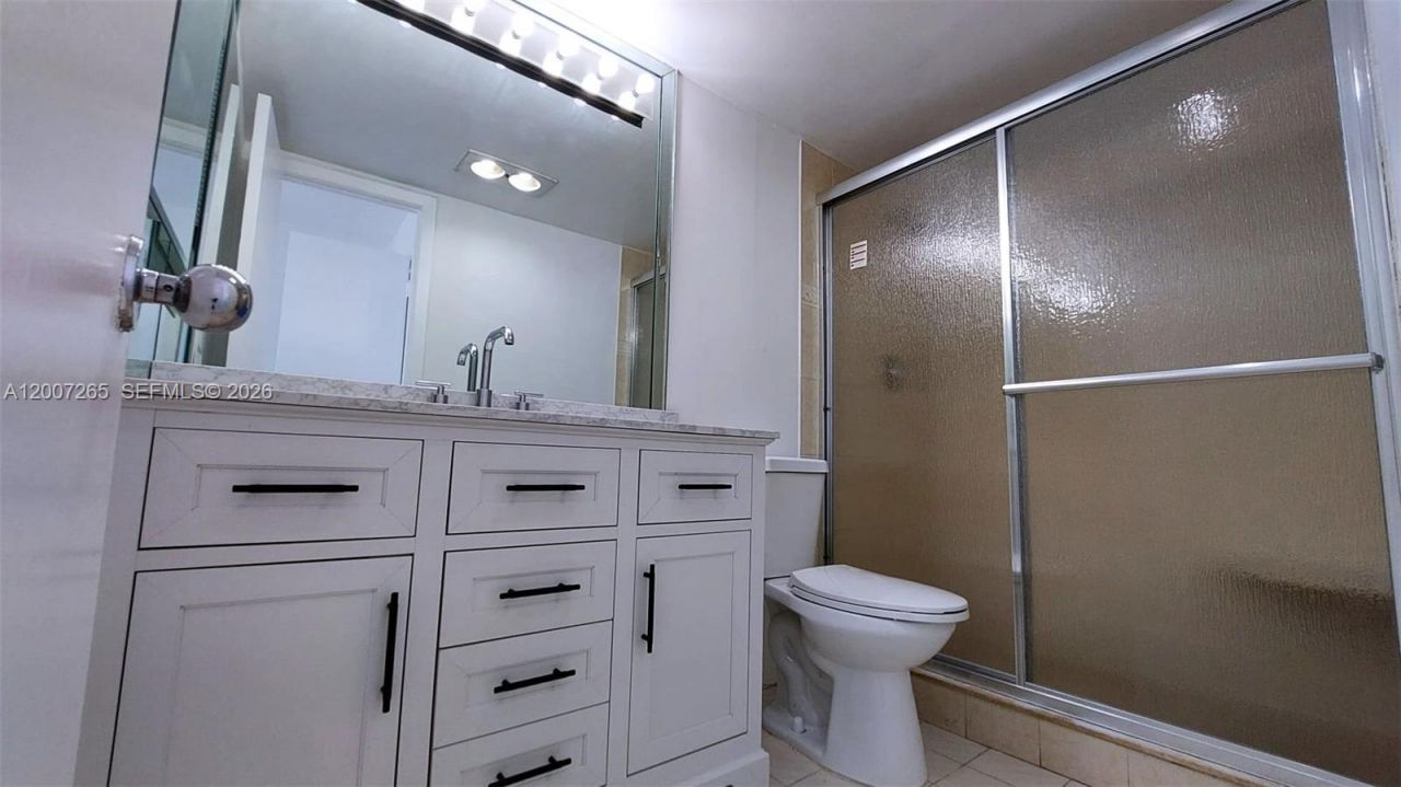 2750 NE 183rd St, Unit 1405, Aventura, FL 33160 Photo