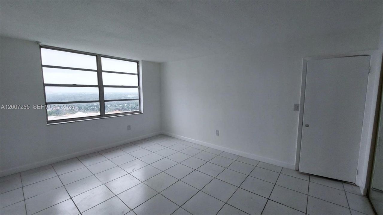 2750 NE 183rd St, Unit 1405, Aventura, FL 33160 Photo