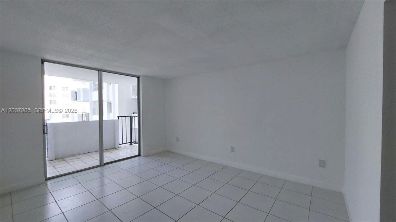 2750 NE 183rd St, Unit 1405, Aventura, FL 33160 Photo