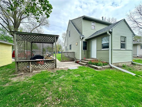 1842 4th Avenue, Grinnell, IA 50112