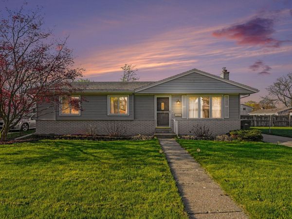 3527 Karen Street, Lansing, MI 48911