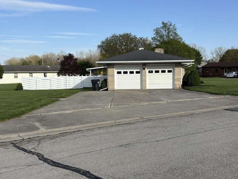 911 E Central Street, Union City, OH 45390 Photo 3