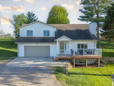 322 HILLCREST Drive, LOGAN, IA 51546