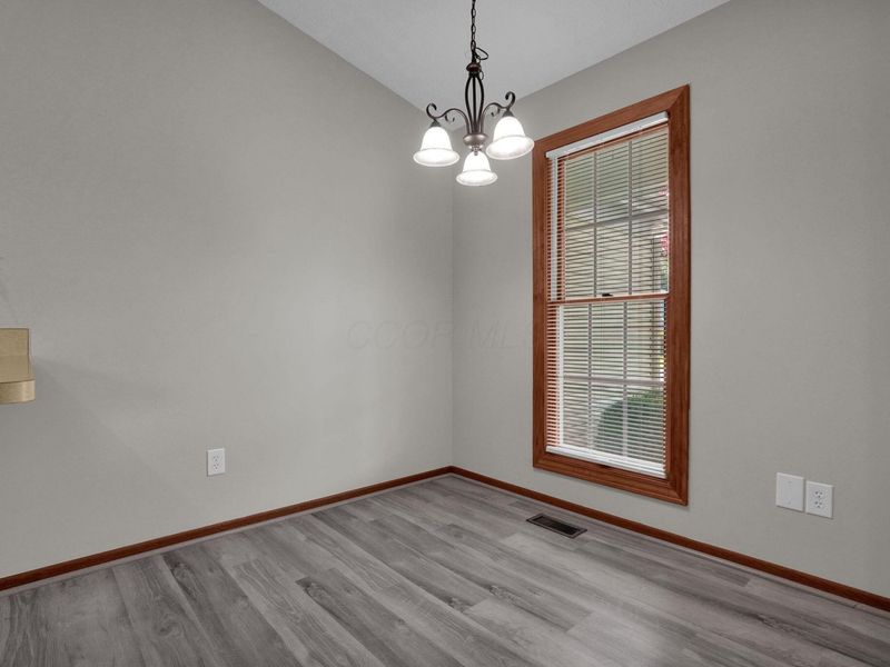 7784 Leaview Drive, Columbus, OH 43235 Photo 11