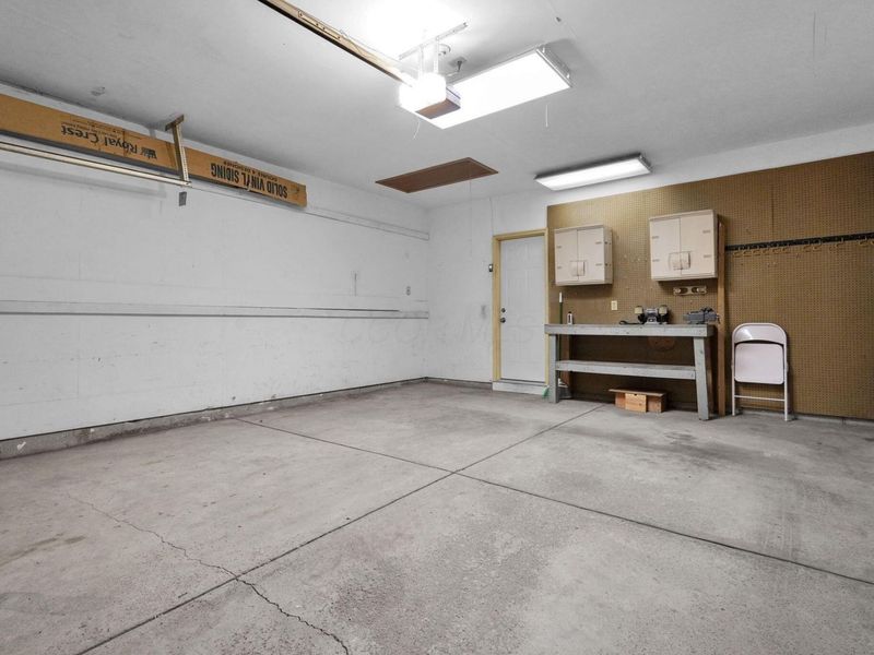 7784 Leaview Drive, Columbus, OH 43235 Photo 29