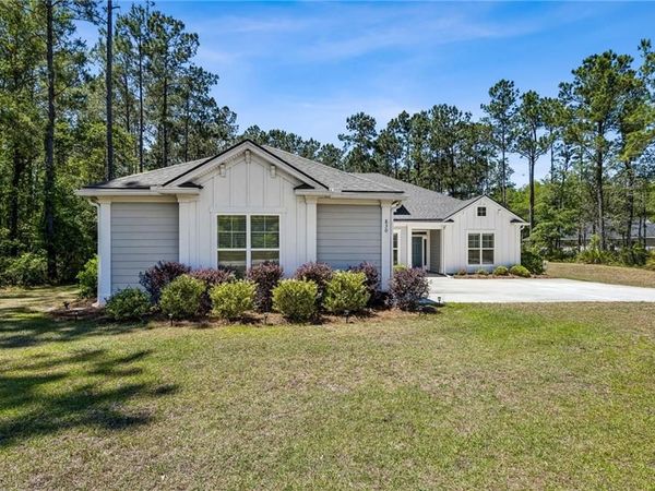 830 Harbour Island Circle, Waverly, GA 31565