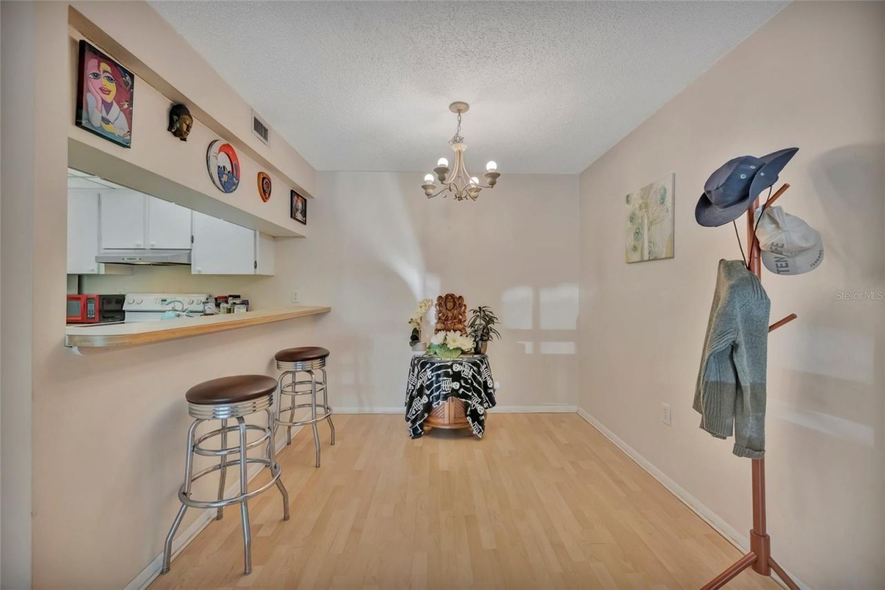 3221 Beneva Road, Unit 102, Sarasota, FL 34232 Photo