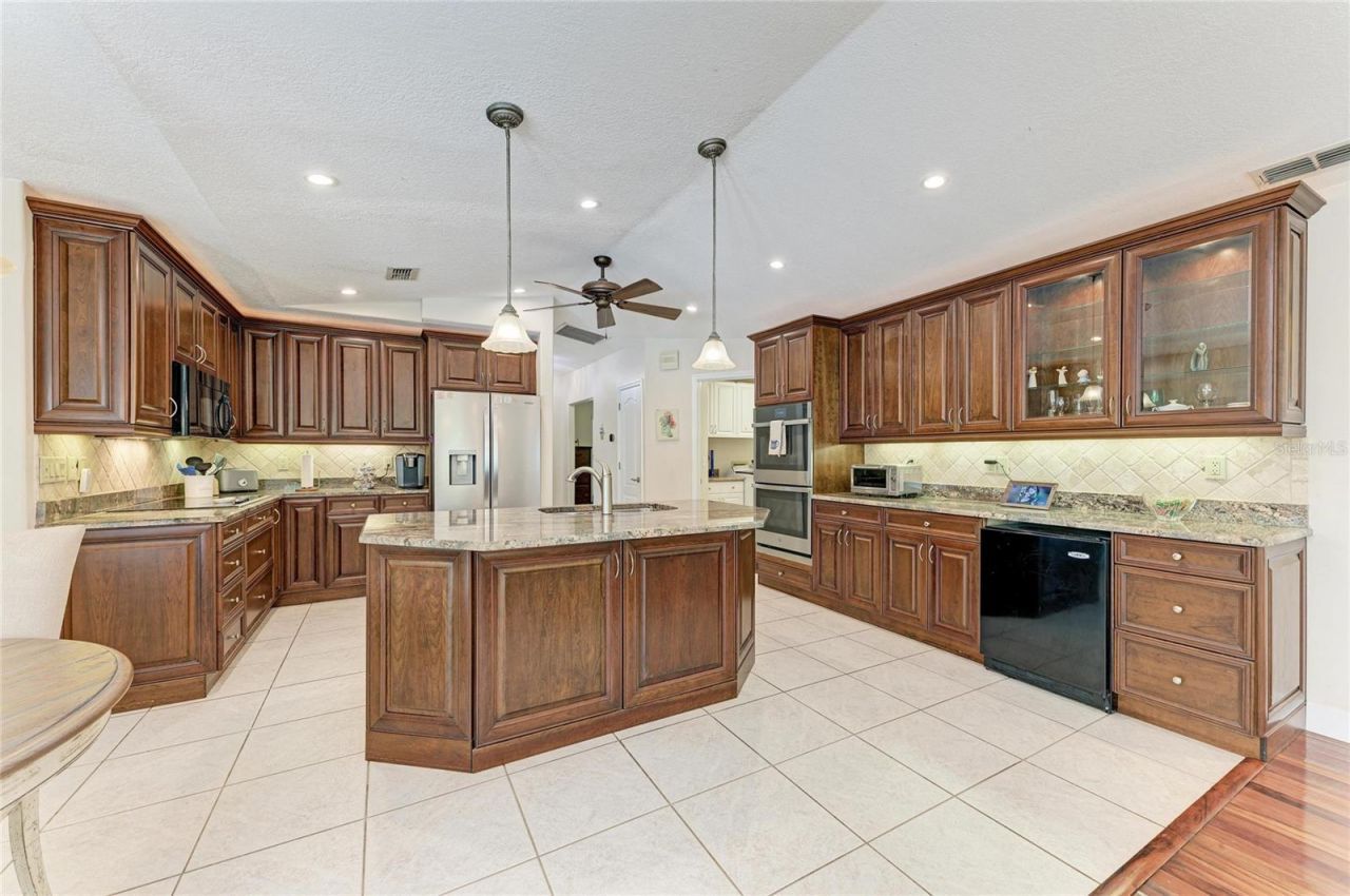 6109 26th Avenue E, Bradenton, FL 34208 Photo